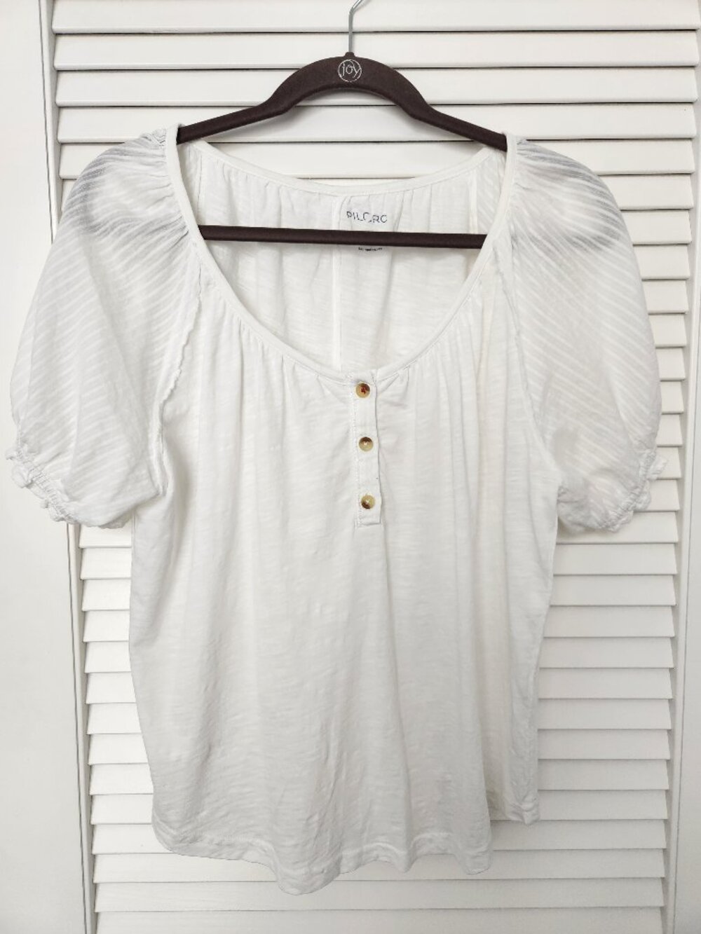 Pilcro Puff-Sleeve Scoop-Neck Henley Tee - Large